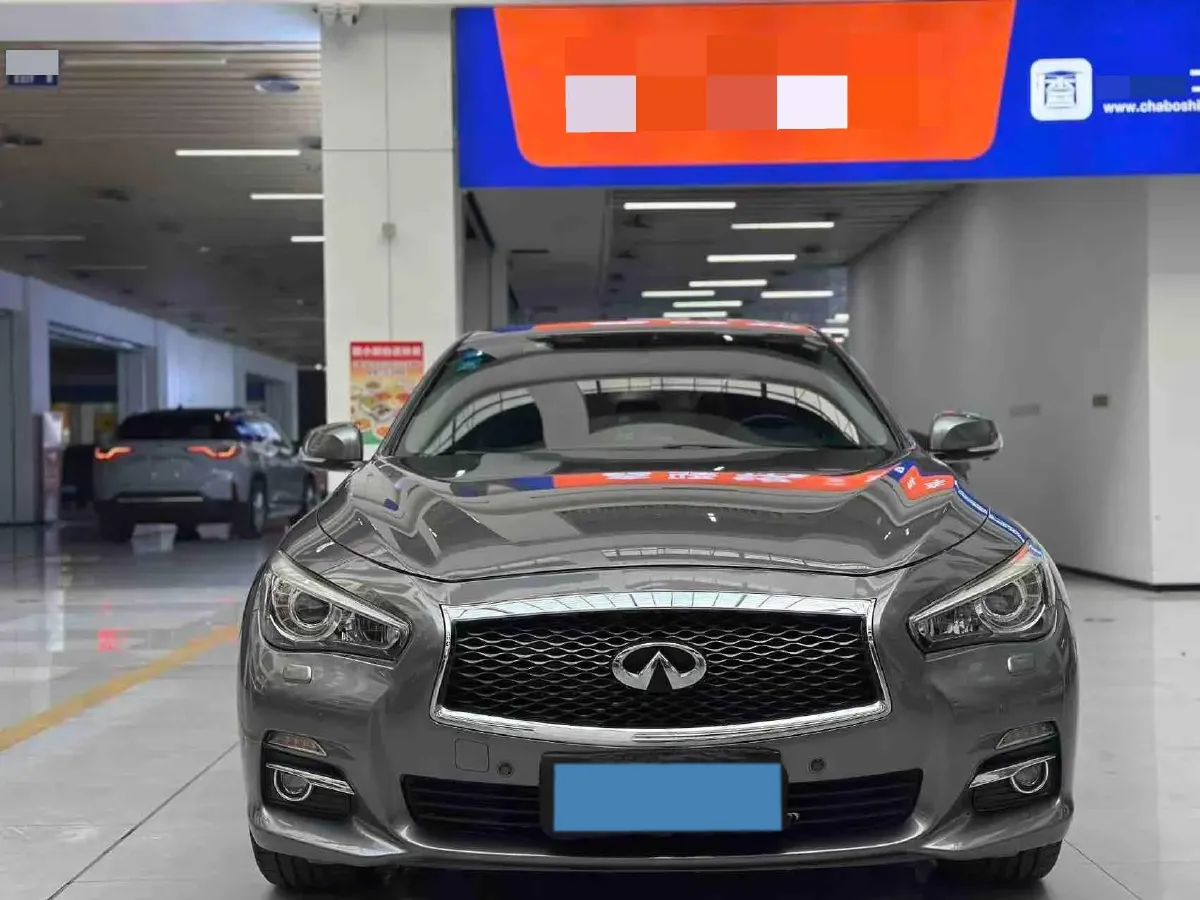 2018 Jeep Grand Commander 2.0T 265HP L4 9AT,autocango,china used car exporter,china ev exporter,chinese used car exporter,chinese used ev exporter