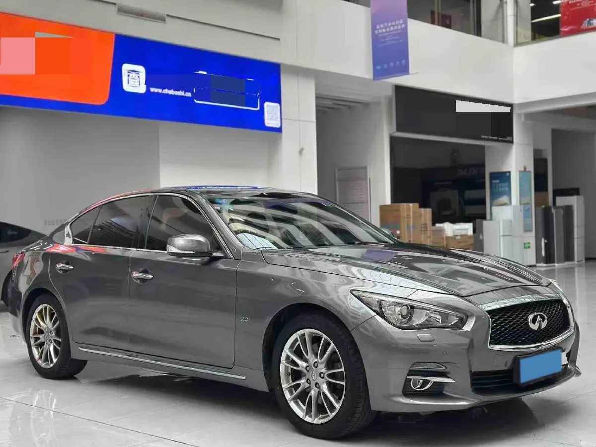 2018 Jeep Grand Commander 2.0T 265HP L4 9AT,autocango,china used car exporter,china ev exporter,chinese used car exporter,chinese used ev exporter