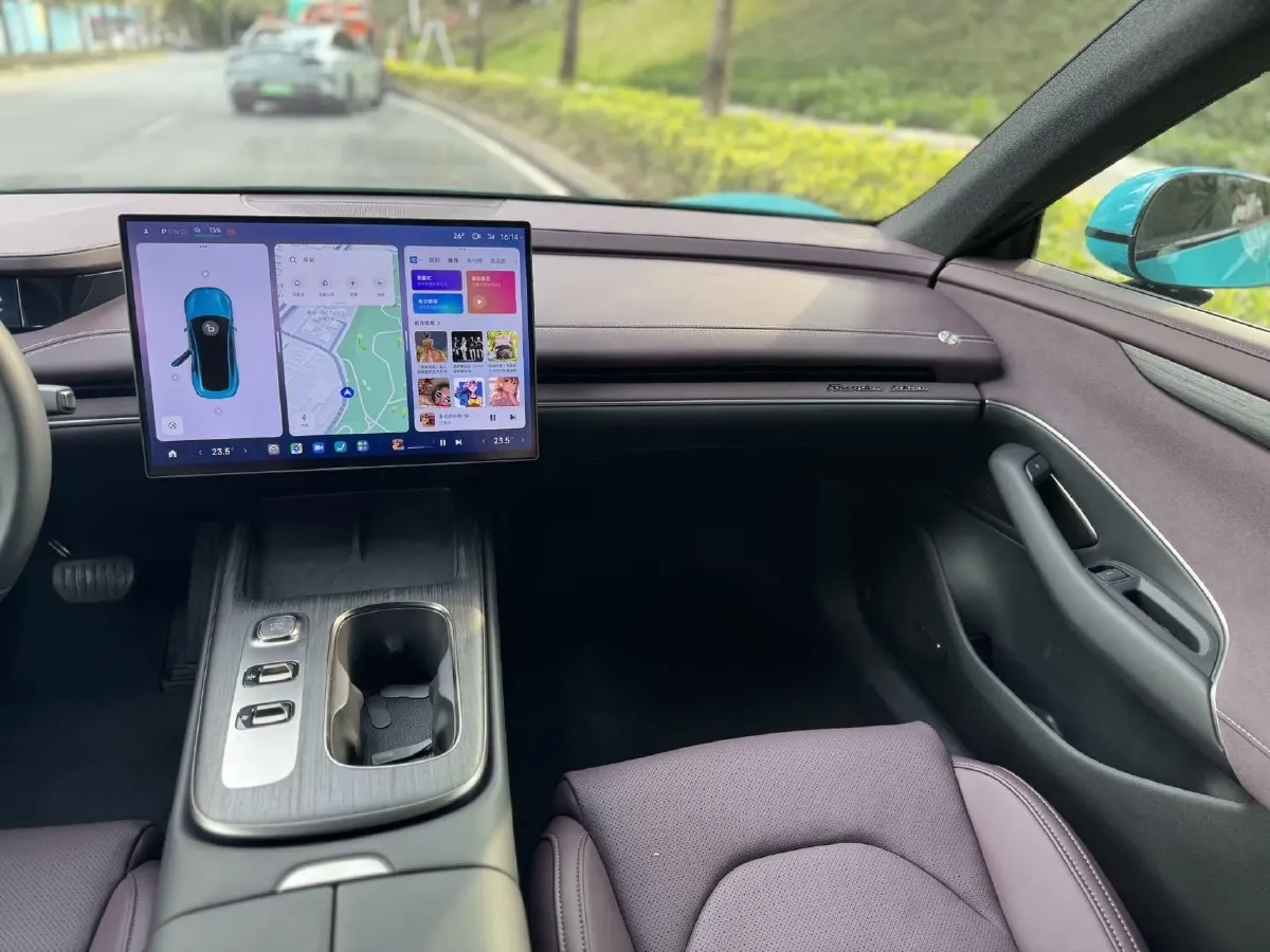 2024 MI SU7 BEV 73.6KWH,autocango,china used car exporter,china ev exporter,chinese used car exporter,chinese used ev exporter