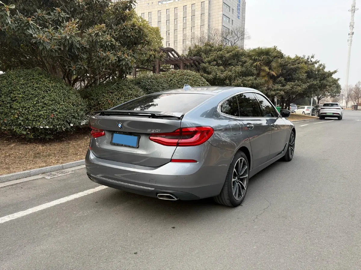 2021 BMW 6 Series GT 2.0T 258HP L4 8AT,autocango,china used car exporter,china ev exporter,chinese used car exporter,chinese used ev exporter