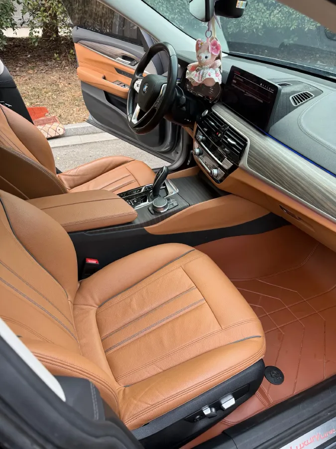 2021 BMW 6 Series GT 2.0T 258HP L4 8AT,autocango,china used car exporter,china ev exporter,chinese used car exporter,chinese used ev exporter