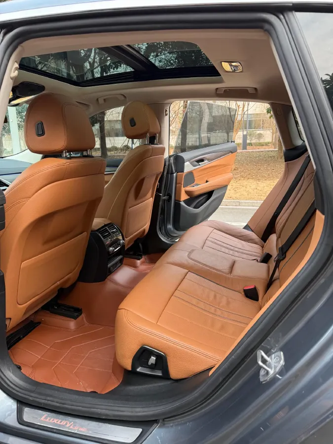 2021 BMW 6 Series GT 2.0T 258HP L4 8AT,autocango,china used car exporter,china ev exporter,chinese used car exporter,chinese used ev exporter