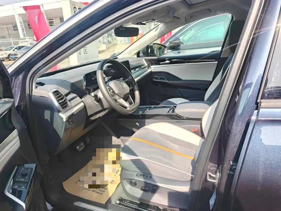 2021 Volkswagen ID.6 Crozz BEV 84.8KWH,autocango,china used car exporter,china ev exporter,chinese used car exporter,chinese used ev exporter