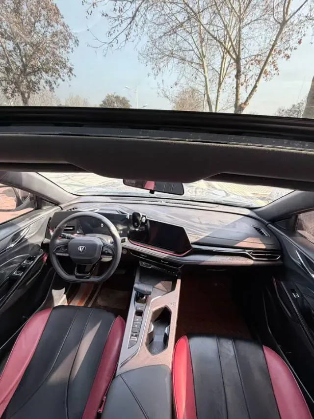 2024 ChangAn X5 PLUS 1.5T 188HP L4 7DCT,autocango,china used car exporter,china ev exporter,chinese used car exporter,chinese used ev exporter