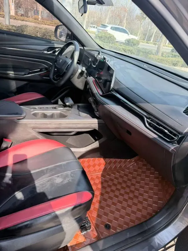 2024 ChangAn X5 PLUS 1.5T 188HP L4 7DCT,autocango,china used car exporter,china ev exporter,chinese used car exporter,chinese used ev exporter