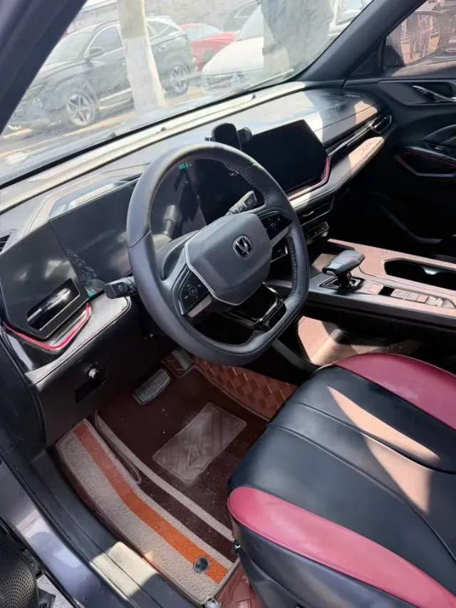 2024 ChangAn X5 PLUS 1.5T 188HP L4 7DCT,autocango,china used car exporter,china ev exporter,chinese used car exporter,chinese used ev exporter