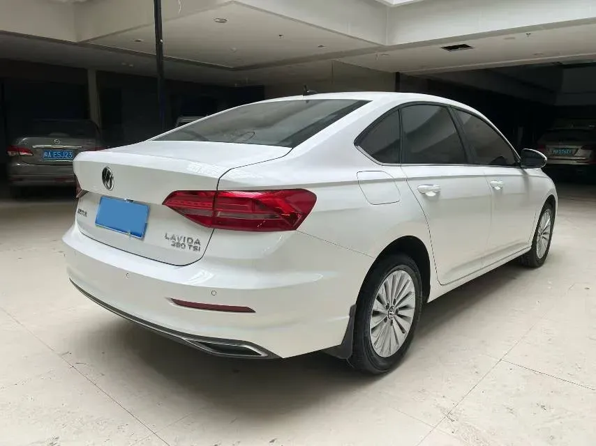 2021 Volkswagen Lavida 1.4T 150HP L4 7DCT,autocango,china used car exporter,china ev exporter,chinese used car exporter,chinese used ev exporter