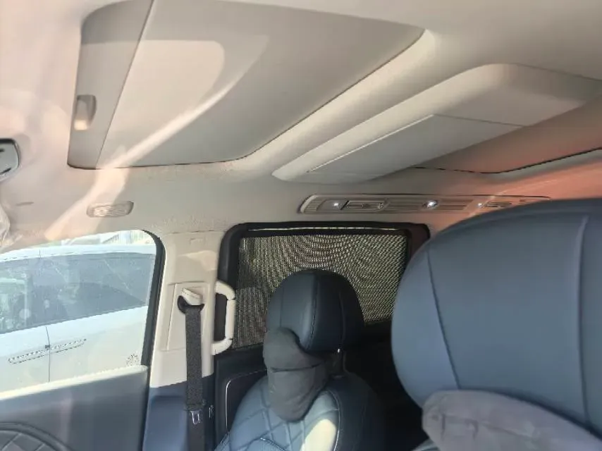 2026 Voyah Dream 1.5T 150HP L4 PHEV,autocango,china used car exporter,china ev exporter,chinese used car exporter,chinese used ev exporter