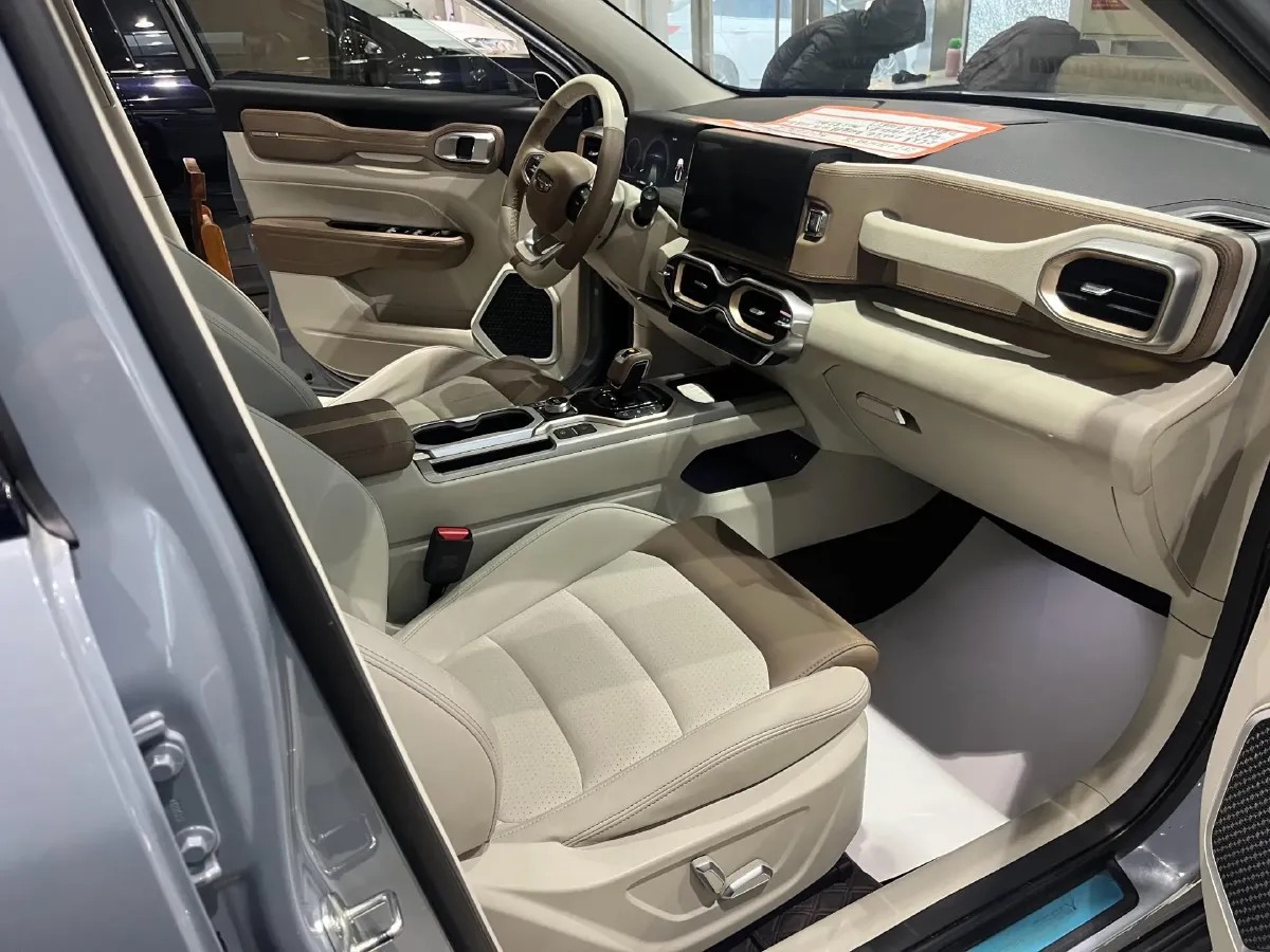 2021 Geely ICON 1.5T 177HP L3 7DCT,autocango,china used car exporter,china ev exporter,chinese used car exporter,chinese used ev exporter