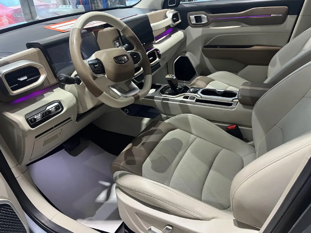 2021 Geely ICON 1.5T 177HP L3 7DCT,autocango,china used car exporter,china ev exporter,chinese used car exporter,chinese used ev exporter