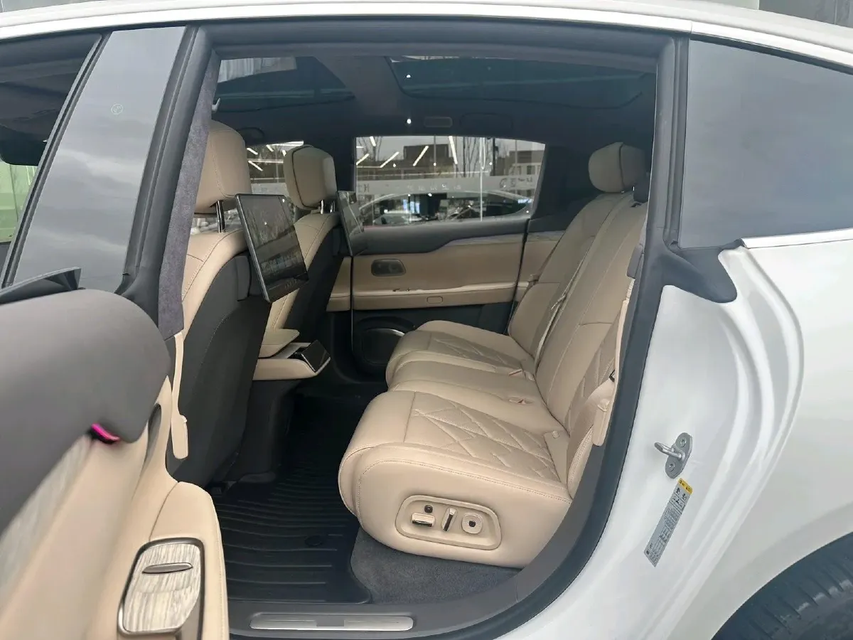 2024 NIO ET7 BEV 75KWH,autocango,china used car exporter,china ev exporter,chinese used car exporter,chinese used ev exporter