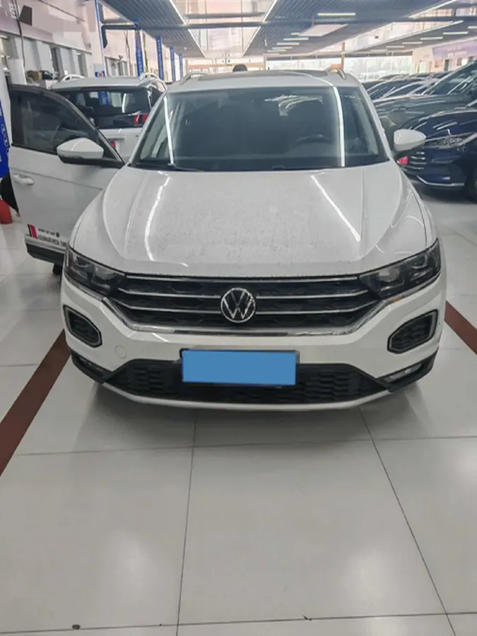 2021 Volkswagen T-Roc 1.4T 150HP L4 7DCT,autocango,china used car exporter,china ev exporter,chinese used car exporter,chinese used ev exporter