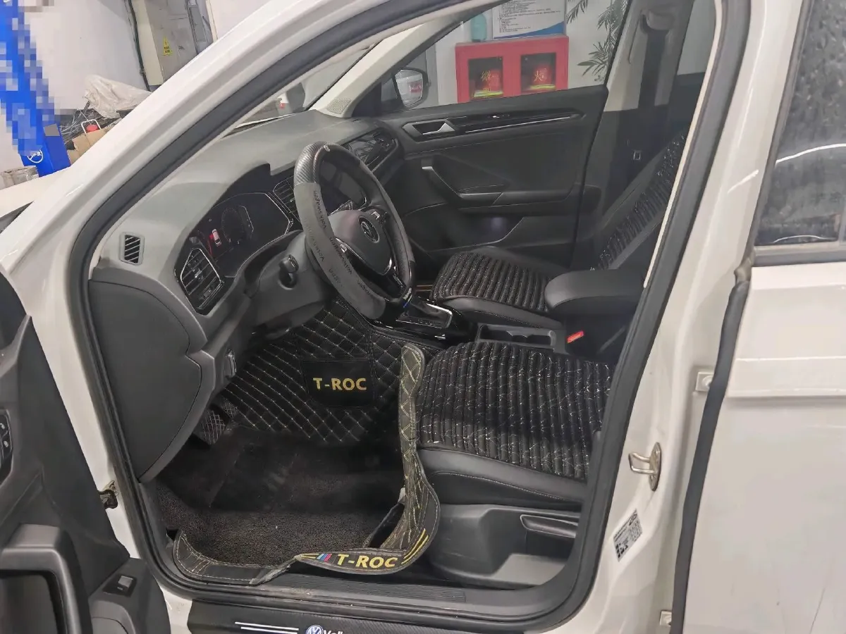 2021 Volkswagen T-Roc 1.4T 150HP L4 7DCT,autocango,china used car exporter,china ev exporter,chinese used car exporter,chinese used ev exporter