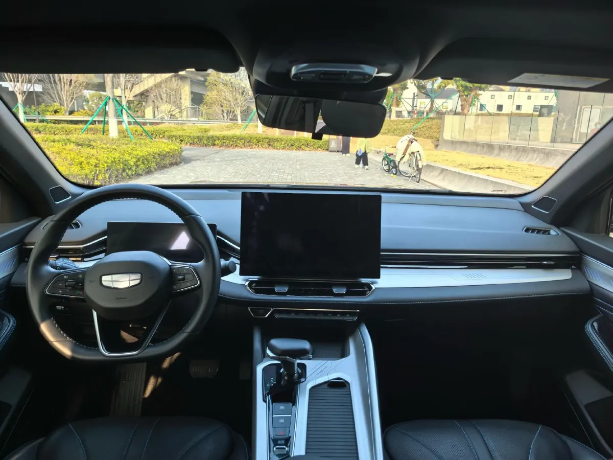 2025 Geely Preface 1.5T 181HP L4 7DCT,autocango,china used car exporter,china ev exporter,chinese used car exporter,chinese used ev exporter