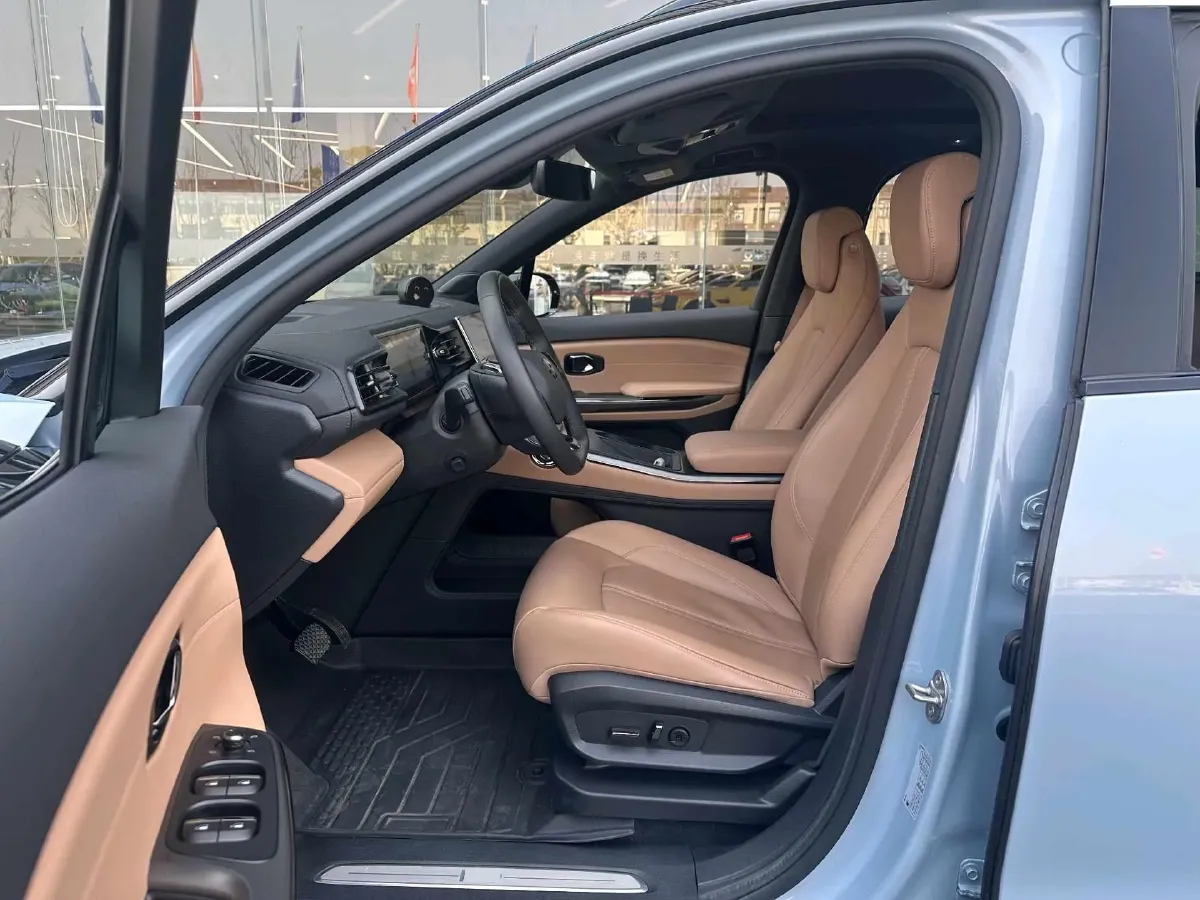 2020 Lexus NX 2.5L 155HP L4 E-CVT Hybrid,autocango,china used car exporter,china ev exporter,chinese used car exporter,chinese used ev exporter