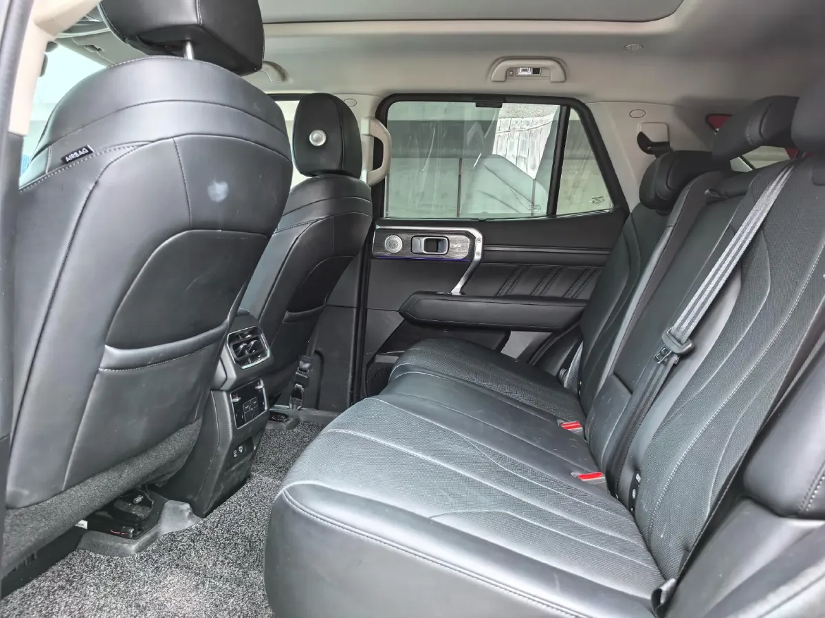 2023 Tank 400 2.0T 252HP L4 9AT PHEV 37.1KWH,autocango,china used car exporter,china ev exporter,chinese used car exporter,chinese used ev exporter