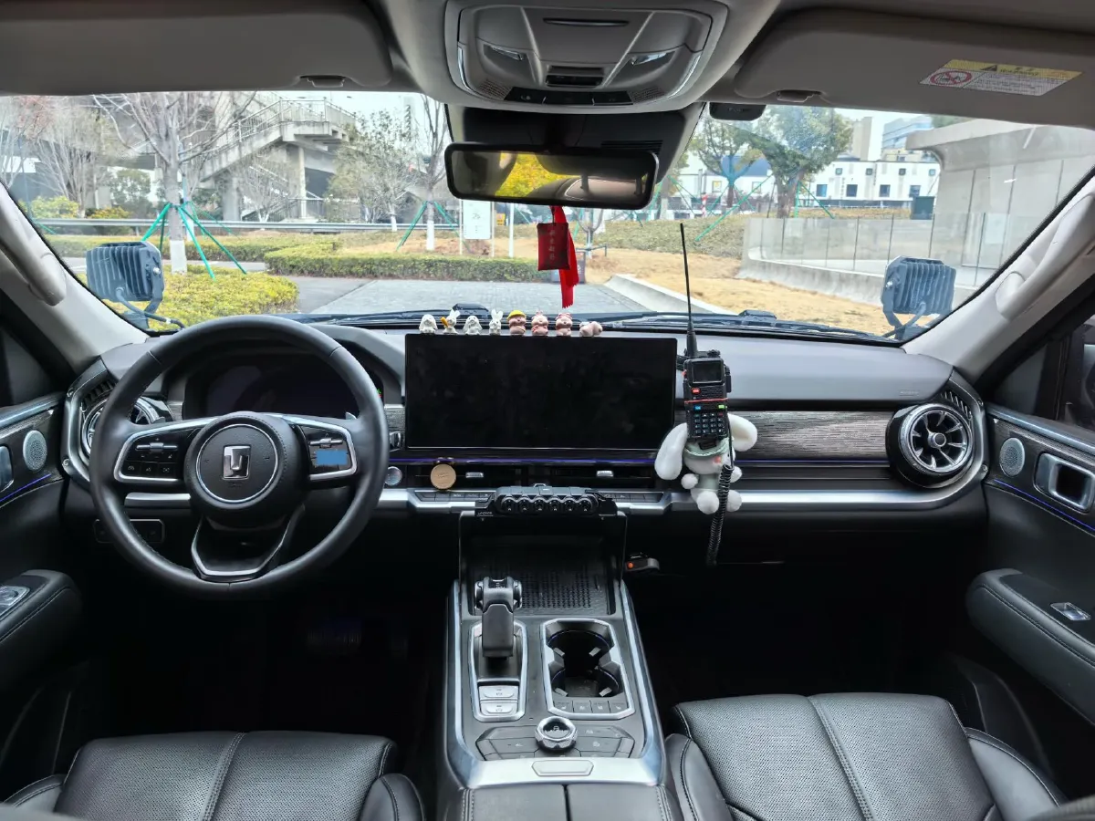 2023 Tank 400 2.0T 252HP L4 9AT PHEV 37.1KWH,autocango,china used car exporter,china ev exporter,chinese used car exporter,chinese used ev exporter