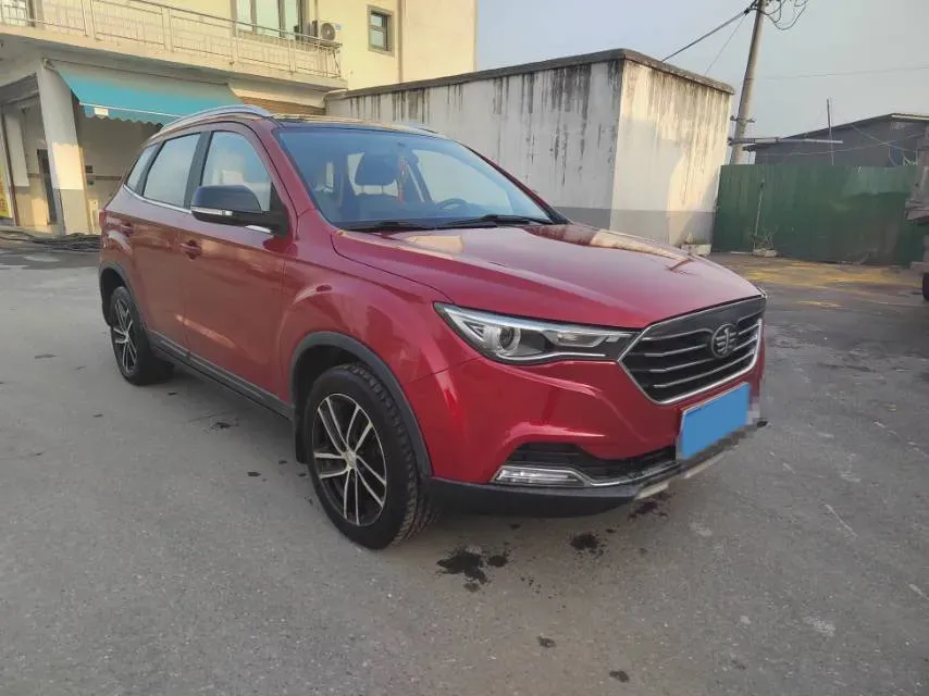2017 Bestune X40 1.6L 114HP L4 6AT,autocango,china used car exporter,china ev exporter,chinese used car exporter,chinese used ev exporter