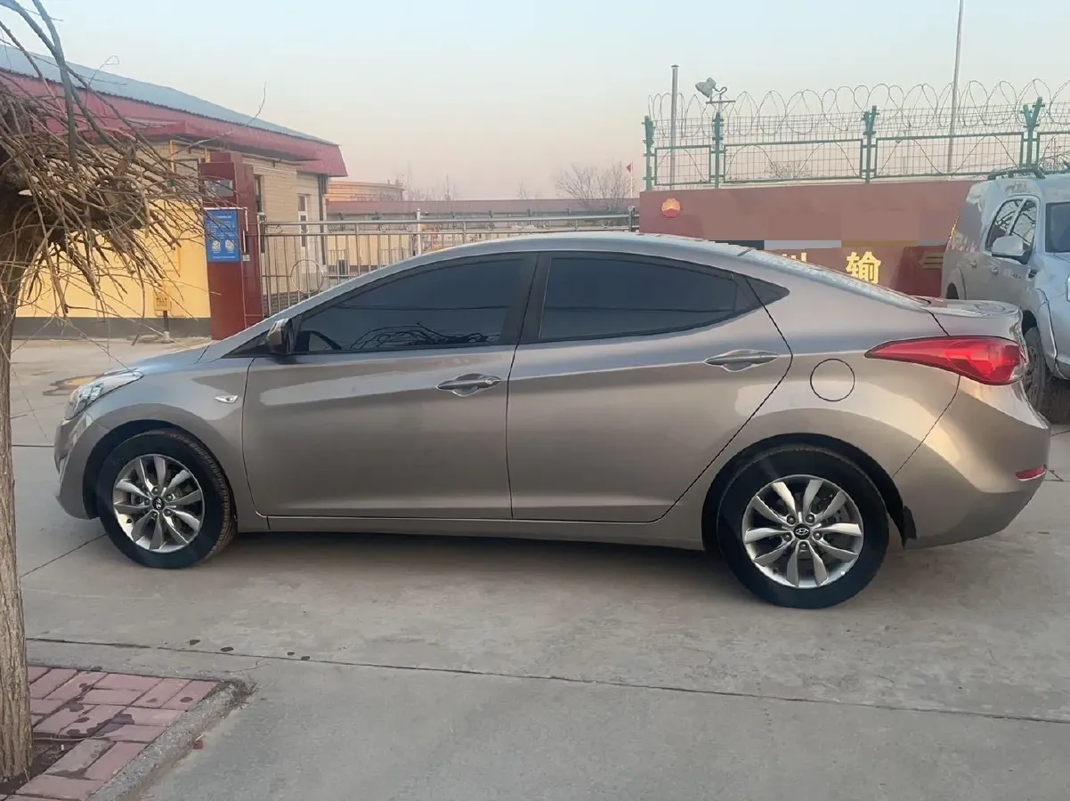 2015 Hyundai Elantra 1.6L 128HP L4 6MT,autocango,china used car exporter,china ev exporter,chinese used car exporter,chinese used ev exporter