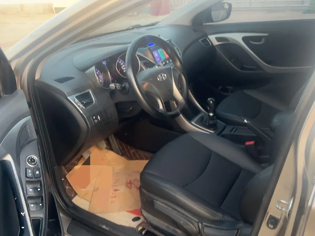 2015 Hyundai Elantra 1.6L 128HP L4 6MT,autocango,china used car exporter,china ev exporter,chinese used car exporter,chinese used ev exporter