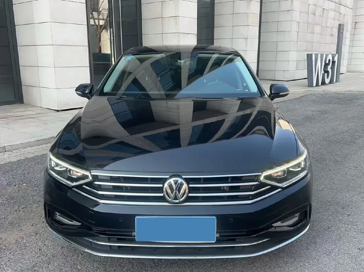 2020 Volkswagen Magotan 2.0T 186HP L4 7DCT,autocango,china used car exporter,china ev exporter,chinese used car exporter,chinese used ev exporter