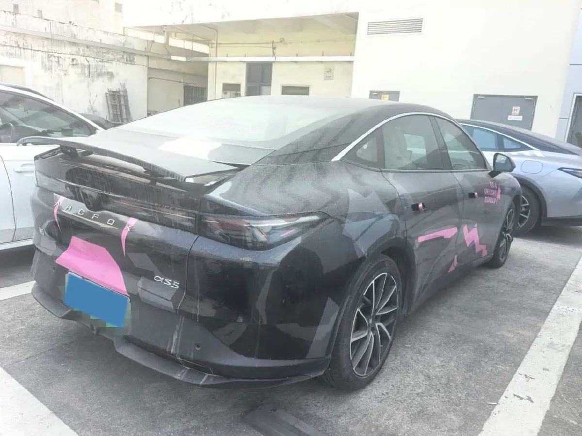 2024 ARCFOX αT5 BEV 79.2KWH,autocango,china used car exporter,china ev exporter,chinese used car exporter,chinese used ev exporter