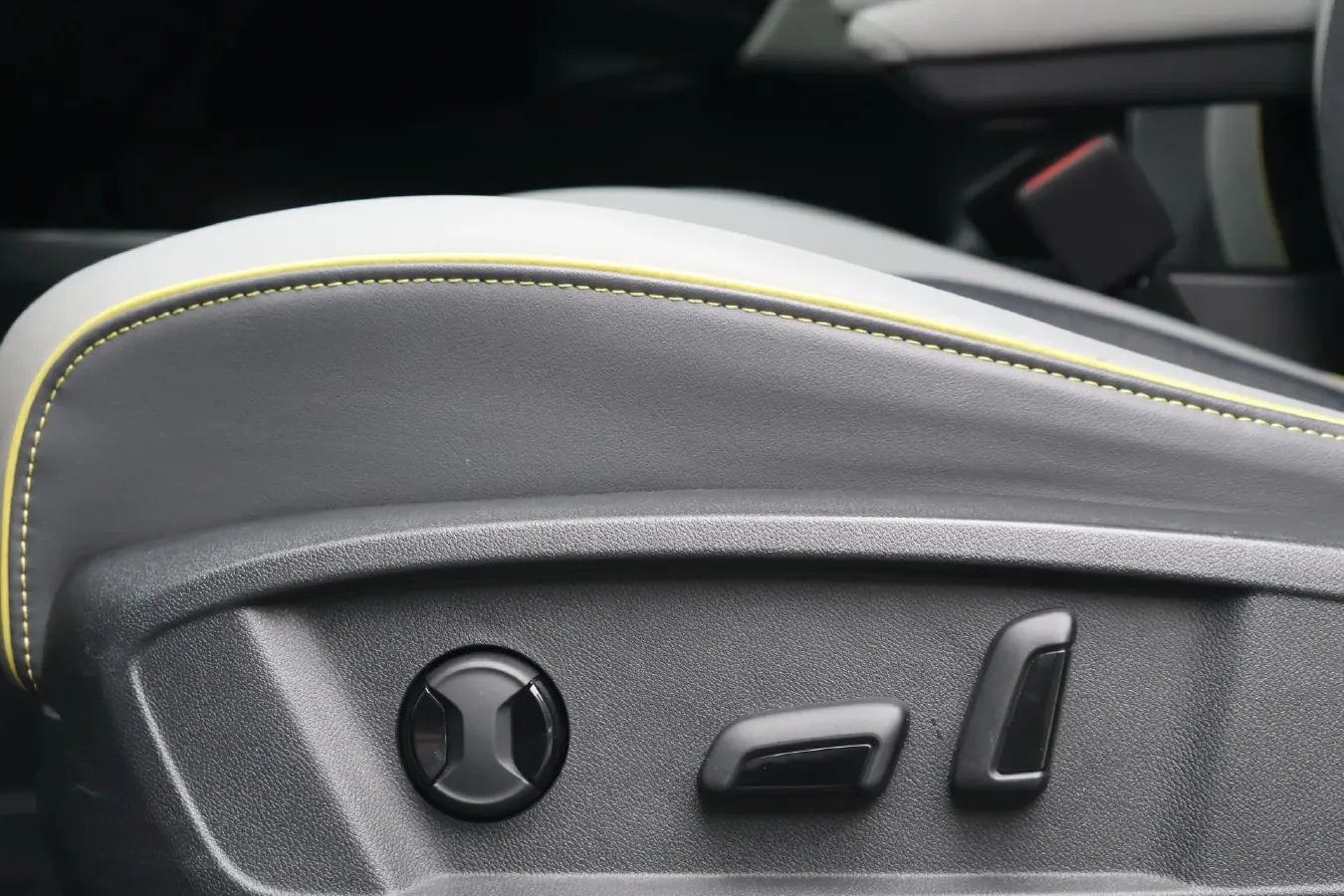 2022 Volkswagen ID.3 BEV 57.3KWH,autocango,china used car exporter,china ev exporter,chinese used car exporter,chinese used ev exporter