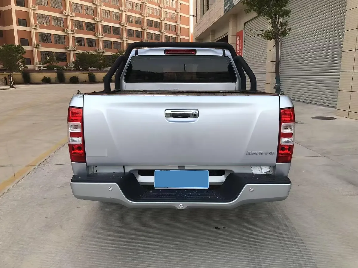 2019 JMC YuHu 5 2.0T 142HP L4 6MT,autocango,china used car exporter,china ev exporter,chinese used car exporter,chinese used ev exporter
