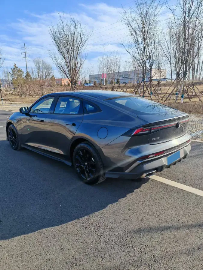 2024 ChangAn UNI-V 1.5T 188HP L4 7DCT,autocango,china used car exporter,china ev exporter,chinese used car exporter,chinese used ev exporter