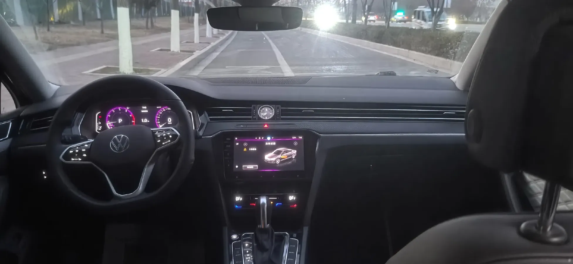 2025 Volkswagen Magotan 2.0T 186HP L4 7DCT,autocango,china used car exporter,china ev exporter,chinese used car exporter,chinese used ev exporter