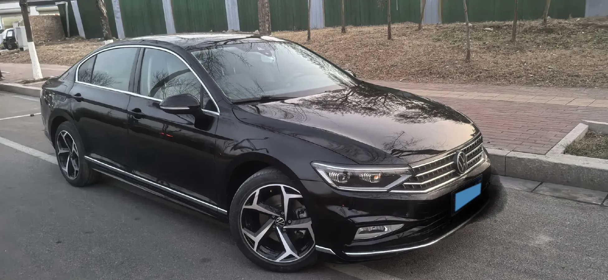 2025 Volkswagen Magotan 2.0T 186HP L4 7DCT,autocango,china used car exporter,china ev exporter,chinese used car exporter,chinese used ev exporter