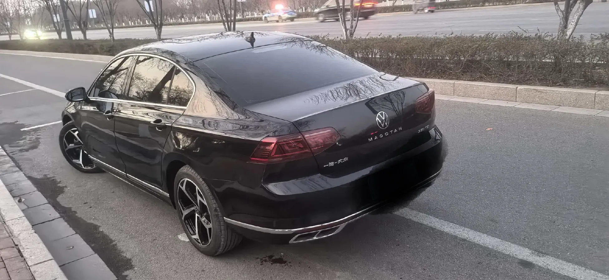 2025 Volkswagen Magotan 2.0T 186HP L4 7DCT,autocango,china used car exporter,china ev exporter,chinese used car exporter,chinese used ev exporter