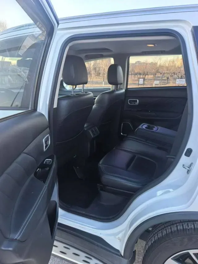 2019 Mitsubishi Outlander 2.0L 166HP L4 CVT,autocango,china used car exporter,china ev exporter,chinese used car exporter,chinese used ev exporter