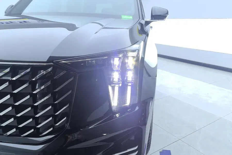 2022 GAC Trumpchi GS8 2.0T 252HP L4 8AT,autocango,china used car exporter,china ev exporter,chinese used car exporter,chinese used ev exporter