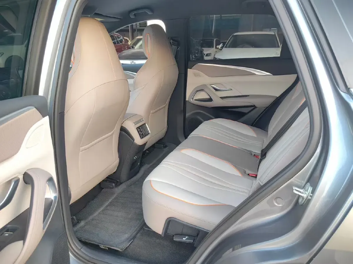 2025 BYD Song Pro 1.5L 101HP L4 E-CVT PHEV 12.9KWH,autocango,china used car exporter,china ev exporter,chinese used car exporter,chinese used ev exporter