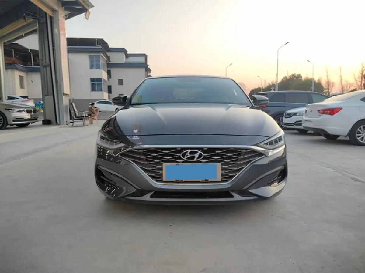 2019 Hyundai La Festa 1.6T 204HP L4 7DCT,autocango,china used car exporter,china ev exporter,chinese used car exporter,chinese used ev exporter