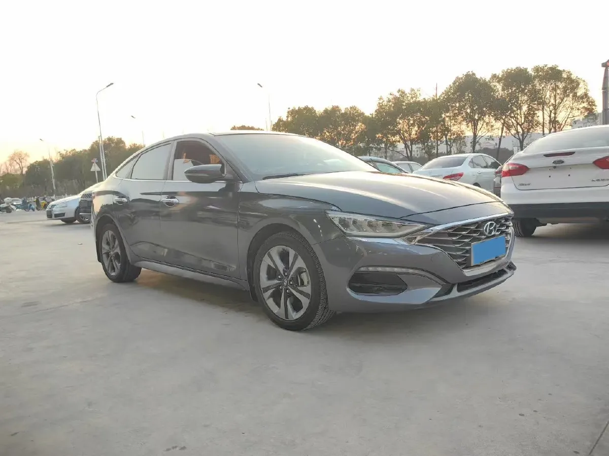 2019 Hyundai La Festa 1.6T 204HP L4 7DCT,autocango,china used car exporter,china ev exporter,chinese used car exporter,chinese used ev exporter