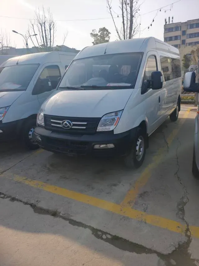 2020 MAXUS XinTu V80 2.5T 136HP L4 6MT,autocango,china used car exporter,china ev exporter,chinese used car exporter,chinese used ev exporter