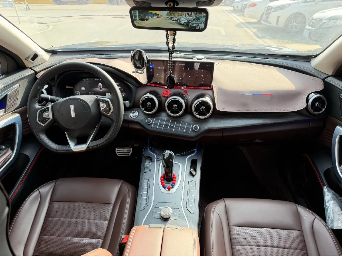 2020 WEY VV7 2.0T 227HP L4 7DCT,autocango,china used car exporter,china ev exporter,chinese used car exporter,chinese used ev exporter