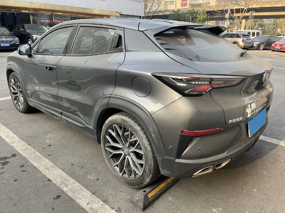 2022 ChangAn UNI-T 1.5T 188HP L4 7DCT,autocango,china used car exporter,china ev exporter,chinese used car exporter,chinese used ev exporter
