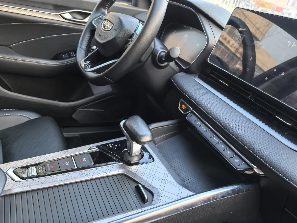 2021 Geely Preface 2.0T 190HP L4 7DCT,autocango,china used car exporter,china ev exporter,chinese used car exporter,chinese used ev exporter