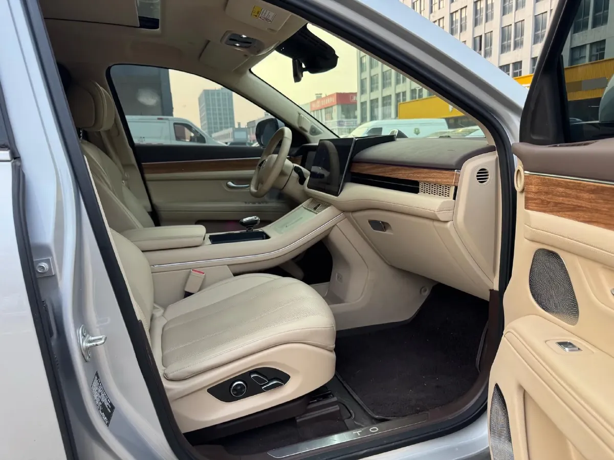 2024 AITO AITO M7 1.5T 152HP L4 REEV 40KWH,autocango,china used car exporter,china ev exporter,chinese used car exporter,chinese used ev exporter