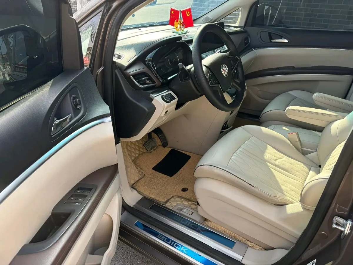 2022 Buick GL8 2.0T 237HP L4 9AT,autocango,china used car exporter,china ev exporter,chinese used car exporter,chinese used ev exporter