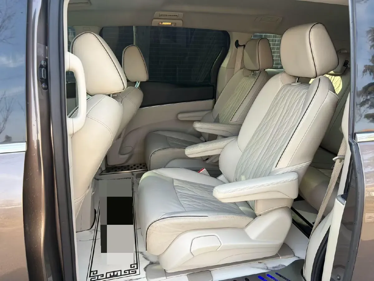 2022 Buick GL8 2.0T 237HP L4 9AT,autocango,china used car exporter,china ev exporter,chinese used car exporter,chinese used ev exporter