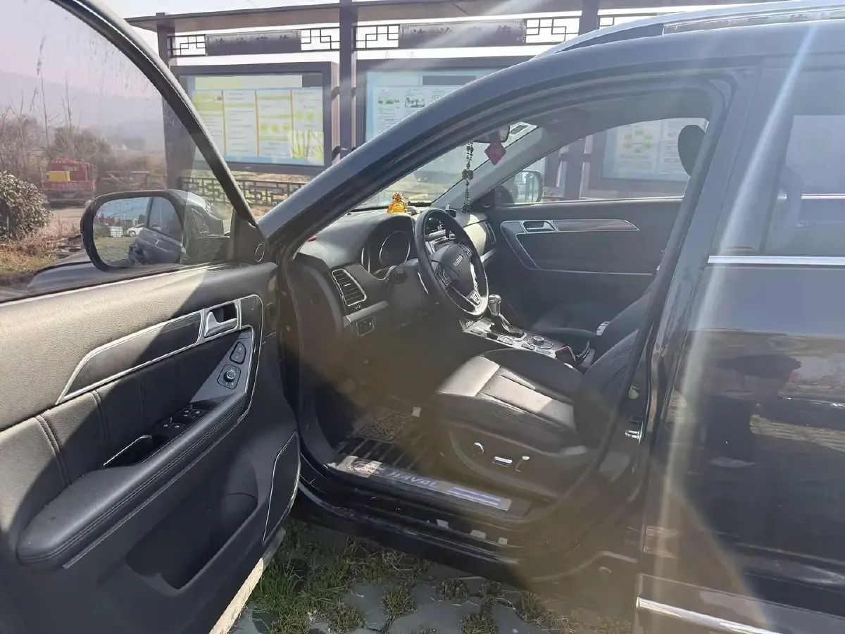 2016 Haval H6 Coupe 1.5T 150HP L4 6AT,autocango,china used car exporter,china ev exporter,chinese used car exporter,chinese used ev exporter