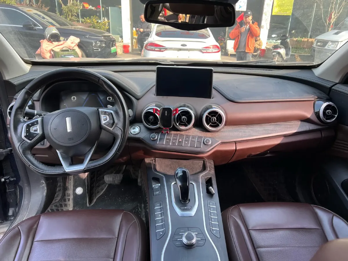 2019 WEY VV7 2.0T 234HP L4 7DCT,autocango,china used car exporter,china ev exporter,chinese used car exporter,chinese used ev exporter