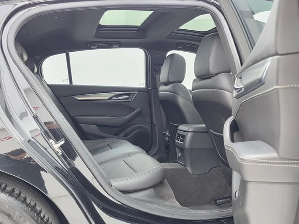 2023 Cadillac CT5 2.0T 237HP L4 10AT,autocango,china used car exporter,china ev exporter,chinese used car exporter,chinese used ev exporter