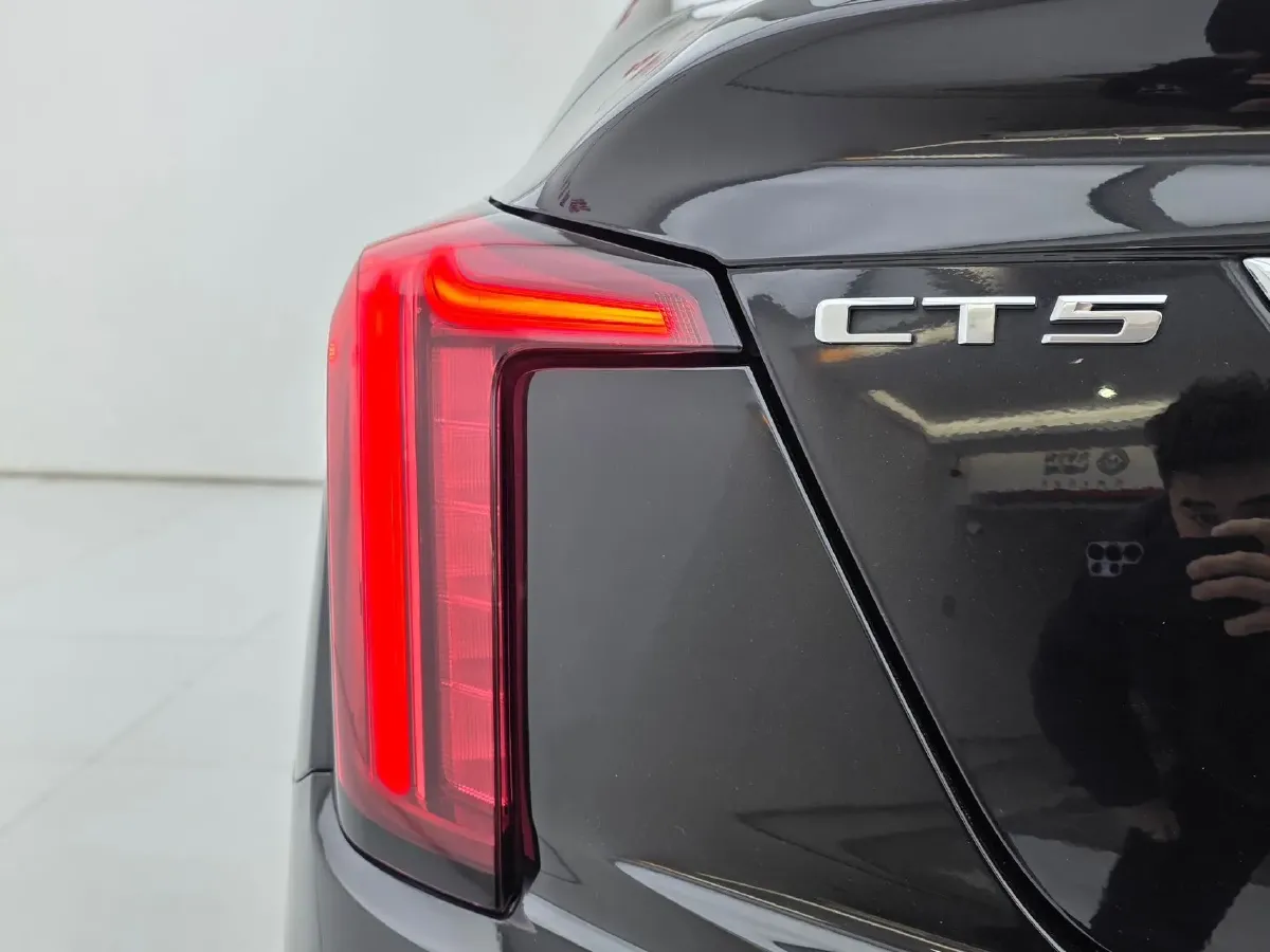 2023 Cadillac CT5 2.0T 237HP L4 10AT,autocango,china used car exporter,china ev exporter,chinese used car exporter,chinese used ev exporter