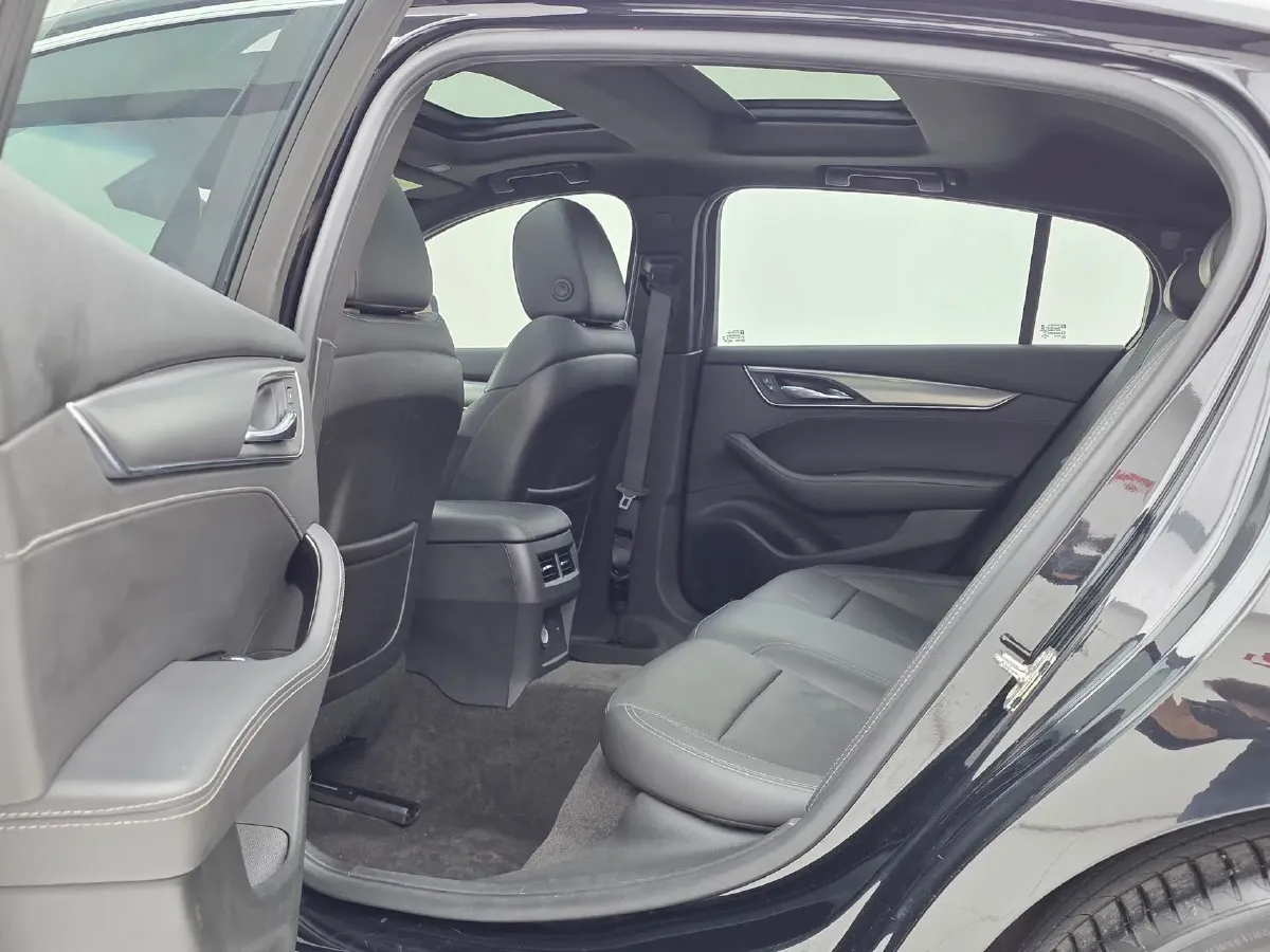 2023 Cadillac CT5 2.0T 237HP L4 10AT,autocango,china used car exporter,china ev exporter,chinese used car exporter,chinese used ev exporter