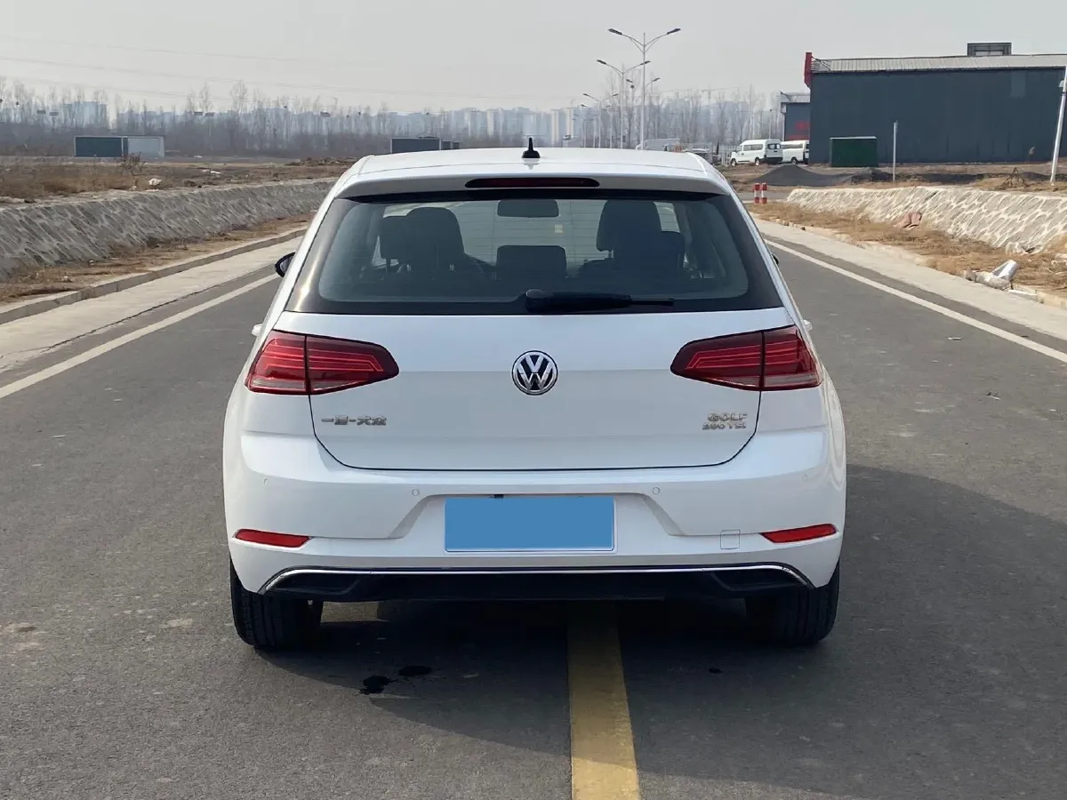 2019 Brilliance Auto V7 1.8T 231HP L4 7DCT,autocango,china used car exporter,china ev exporter,chinese used car exporter,chinese used ev exporter
